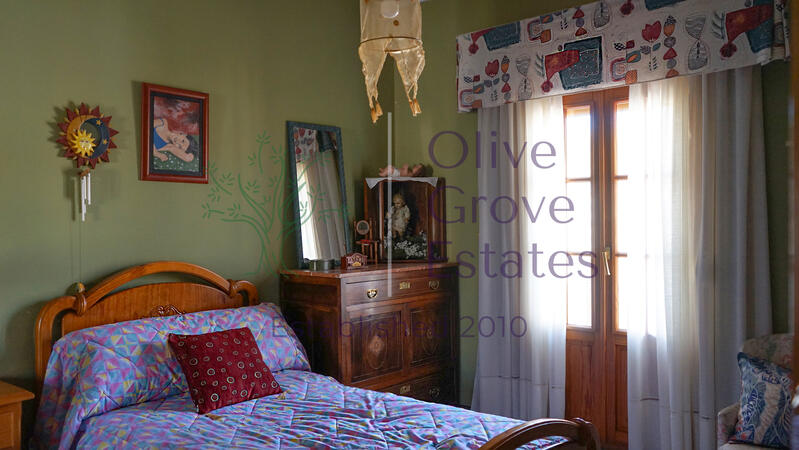 6 bedroom Villa for sale