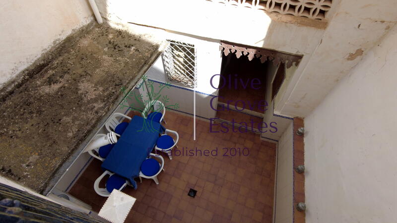 4 Schlafzimmer Stadthaus zu verkaufen