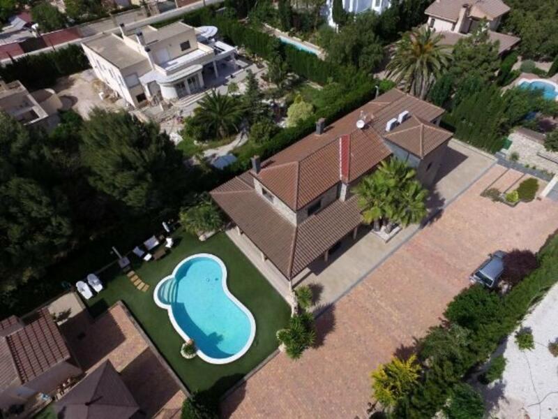 5 bedroom Villa for sale