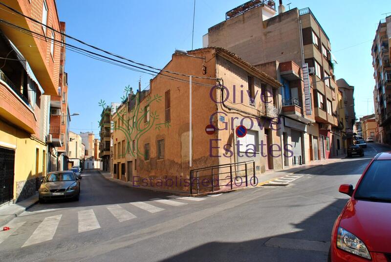 Adosado en venta en Caudete, Albacete