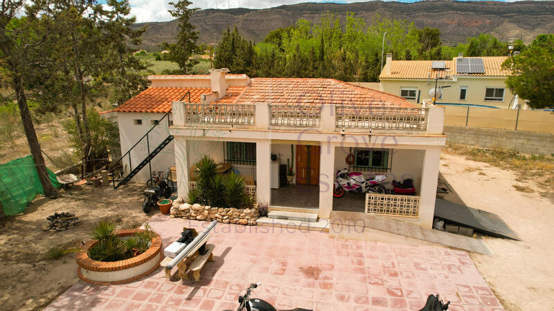 Villa en venta en Caudete, Albacete