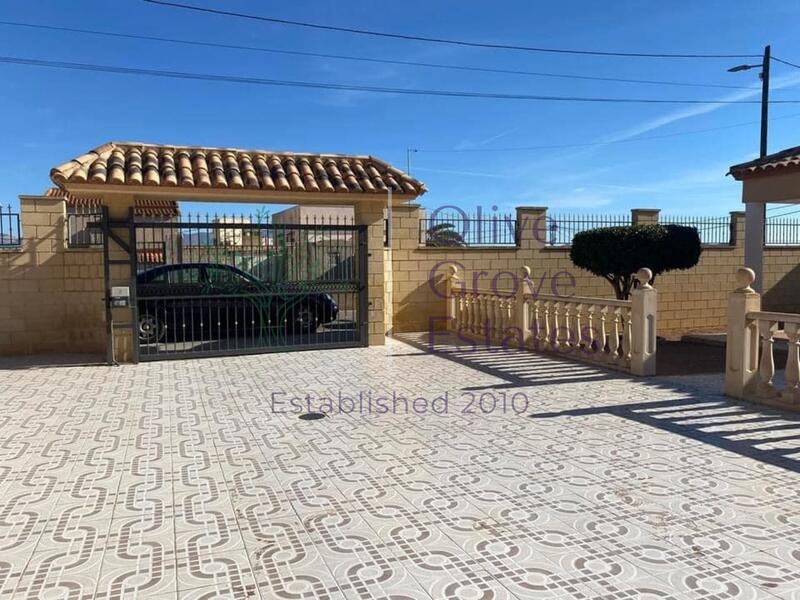 4 slaapkamer Villa Te koop
