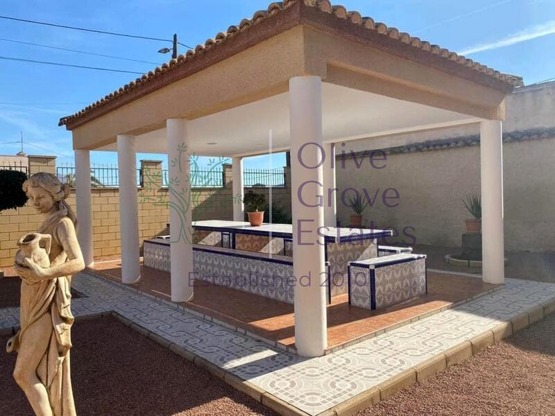 4 slaapkamer Villa Te koop