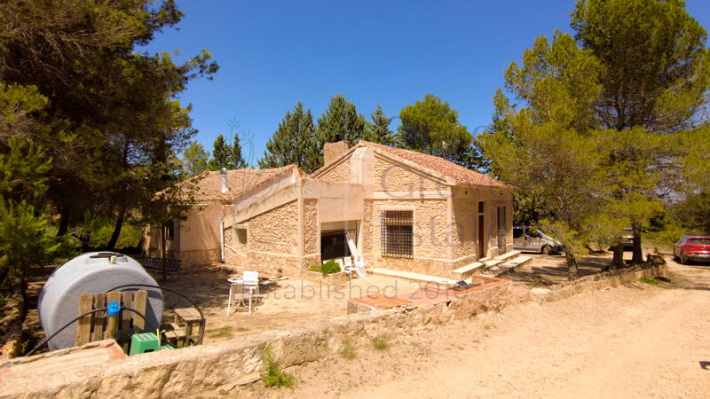 4 bedroom Villa for sale