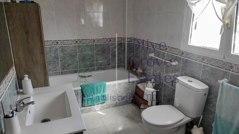 6 Cuarto Villa en venta