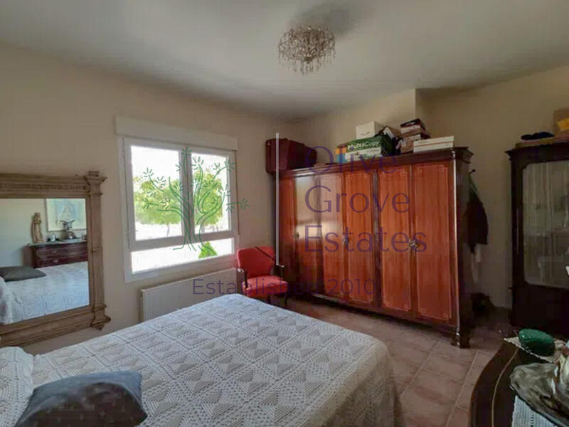 5 bedroom Villa for sale