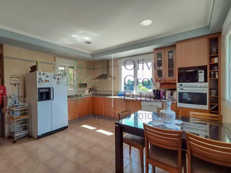5 bedroom Villa for sale