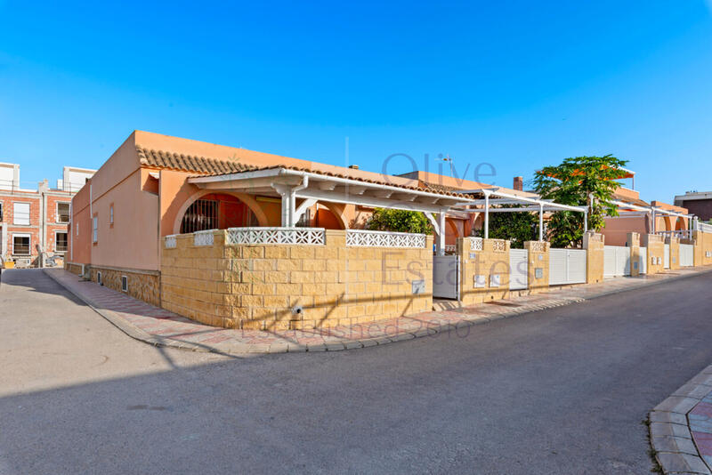 Villa zu verkaufen in Gran Alacant, Alicante