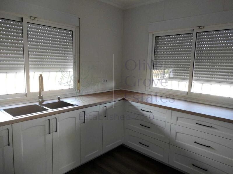 6 bedroom Villa for sale