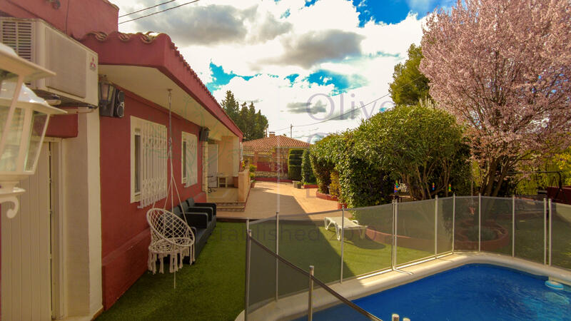 6 bedroom Villa for sale