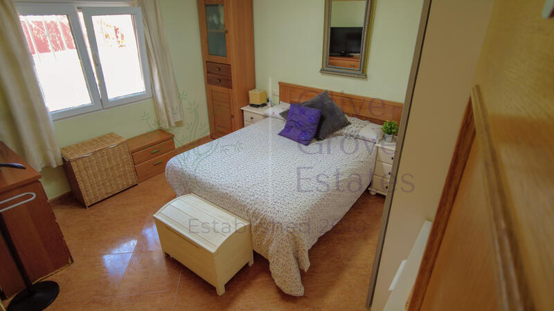 6 bedroom Villa for sale