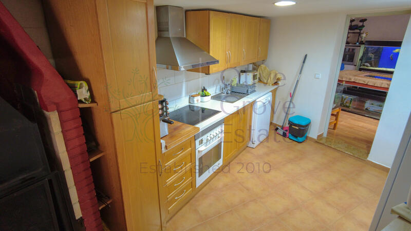 6 bedroom Villa for sale