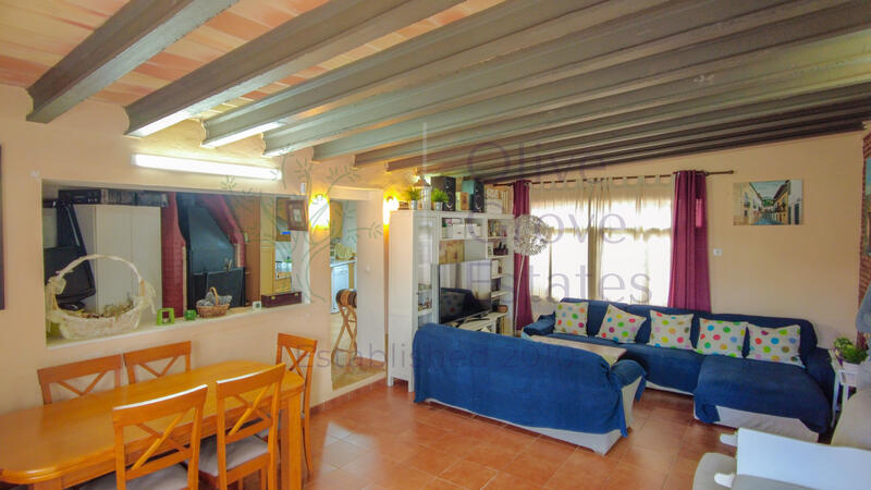 6 bedroom Villa for sale