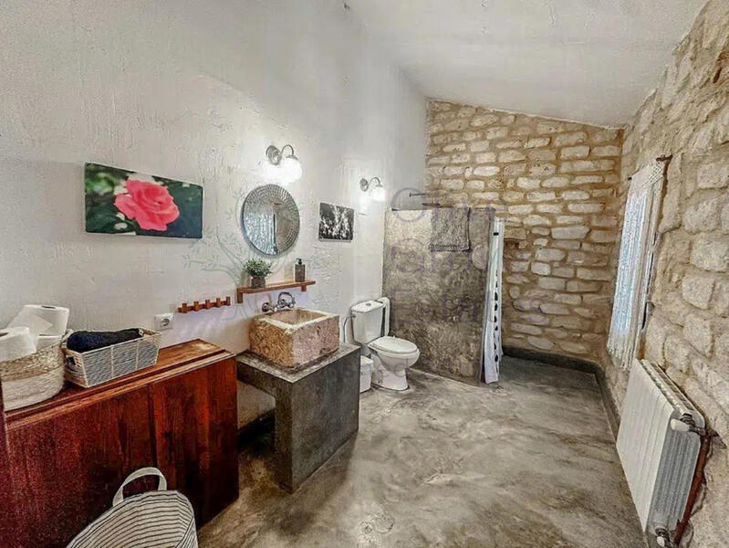 9 Schlafzimmer Landhaus zu verkaufen