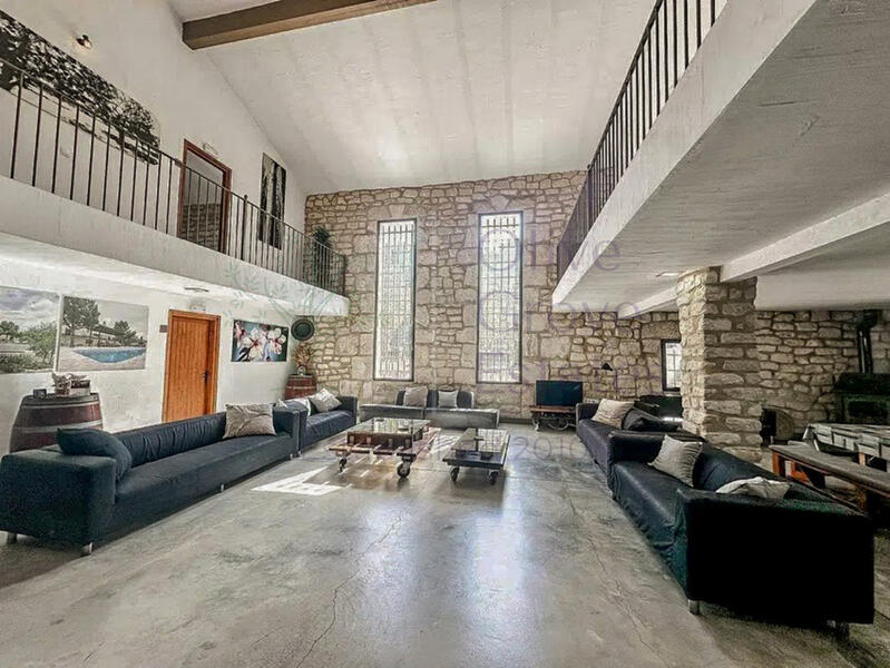 9 Schlafzimmer Landhaus zu verkaufen