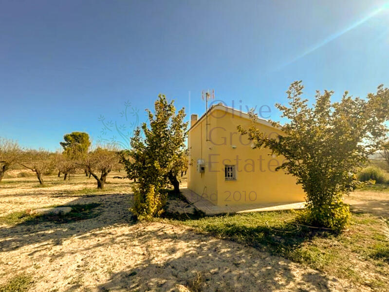 1 bedroom Country House for sale