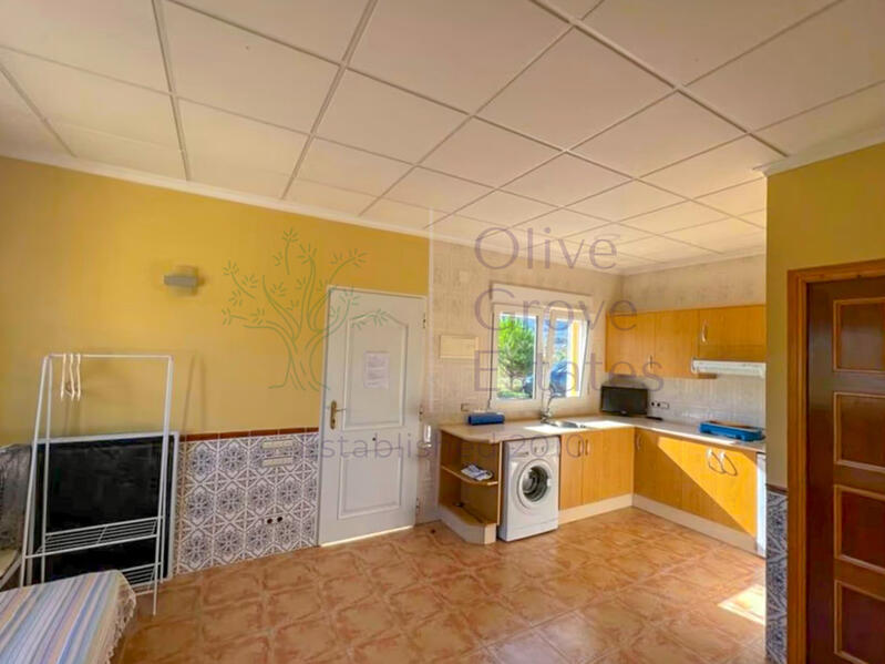 1 bedroom Country House for sale