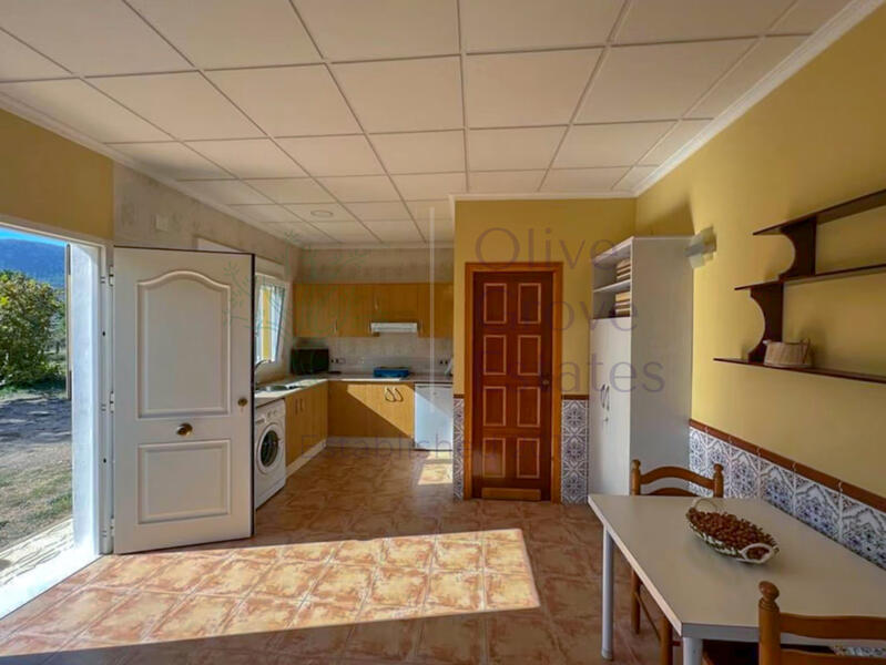 1 bedroom Country House for sale