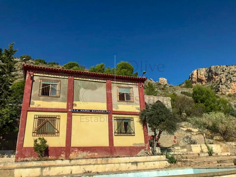 7 Cuarto Casa de Campo en venta