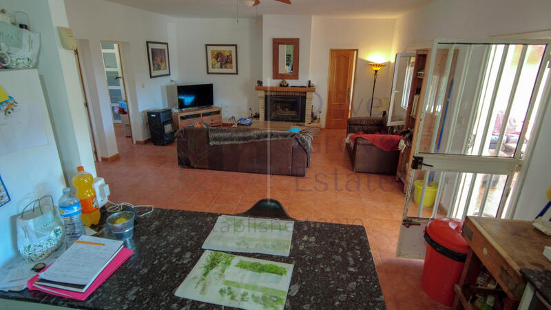 4 bedroom Villa for sale