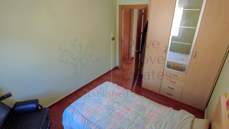 4 Schlafzimmer Landhaus zu verkaufen