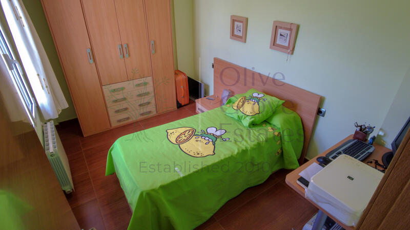 4 Schlafzimmer Landhaus zu verkaufen