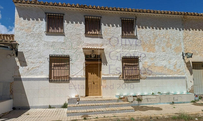 Lantställe till salu i Yecla, Murcia