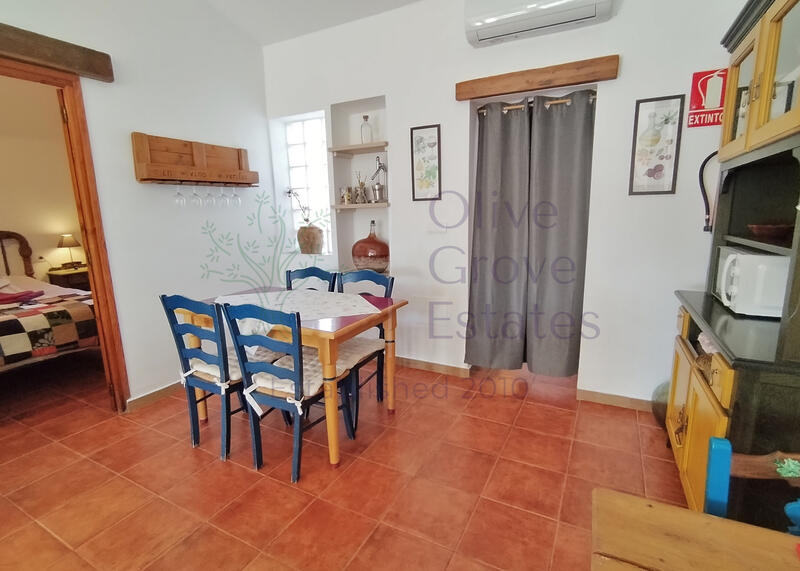 3 Schlafzimmer Landhaus zu verkaufen