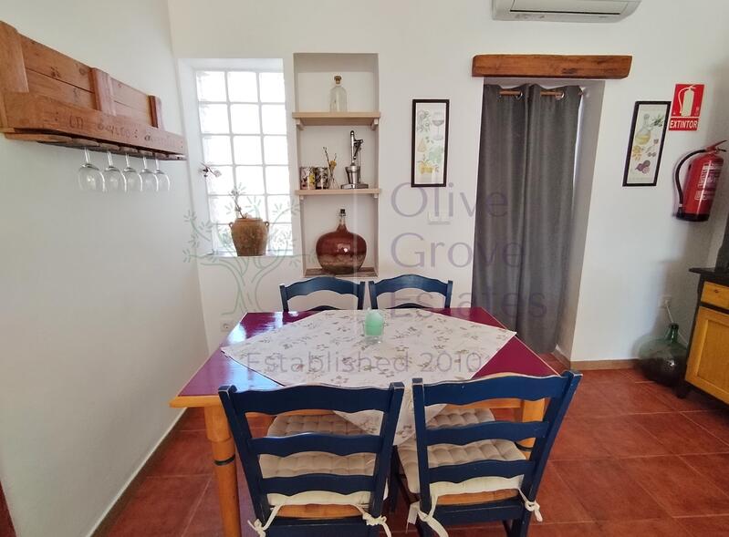 3 Schlafzimmer Landhaus zu verkaufen