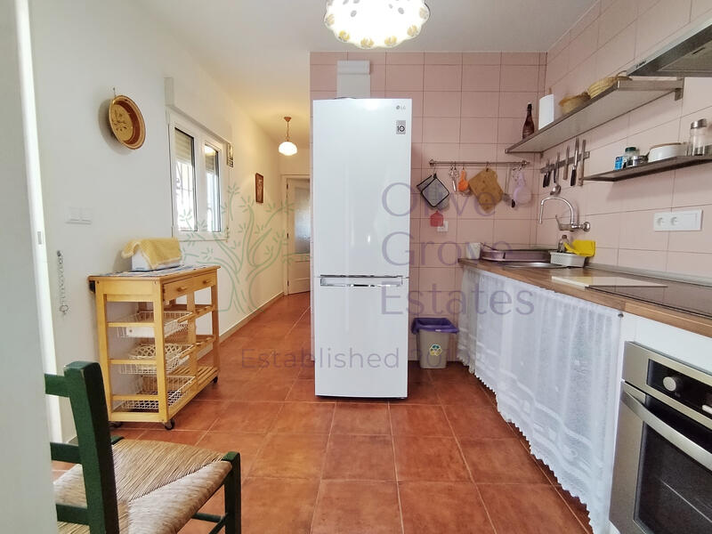 3 Schlafzimmer Landhaus zu verkaufen