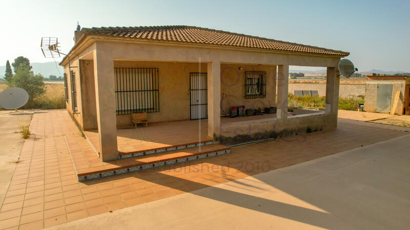 Villa til salgs i Caudete, Albacete