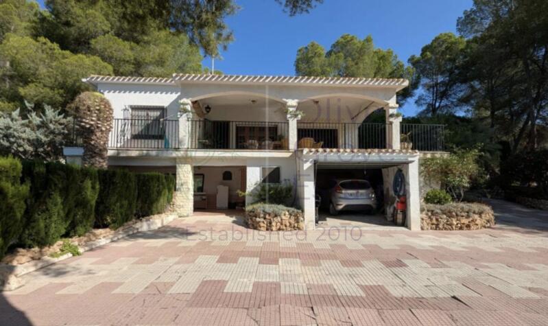 Villa zu verkaufen in Sax, Alicante