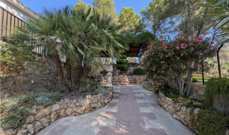 4 Schlafzimmer Villa zu verkaufen