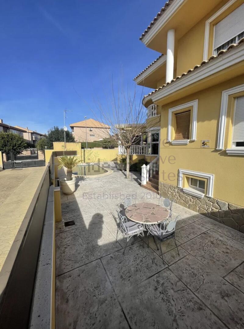 5 Schlafzimmer Villa zu verkaufen