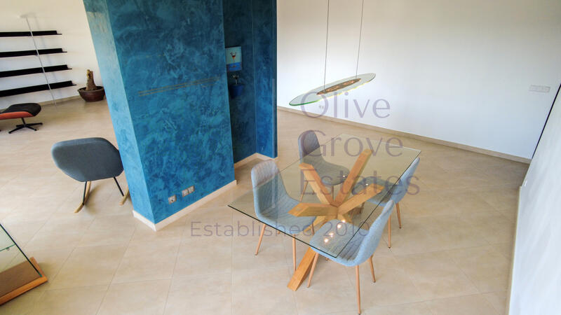 3 bedroom Apartment for Long Term Rent