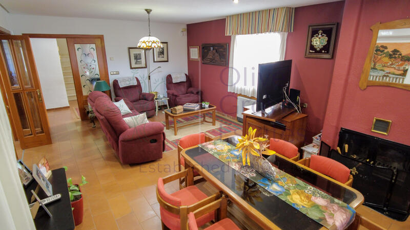 5 bedroom Country House for sale