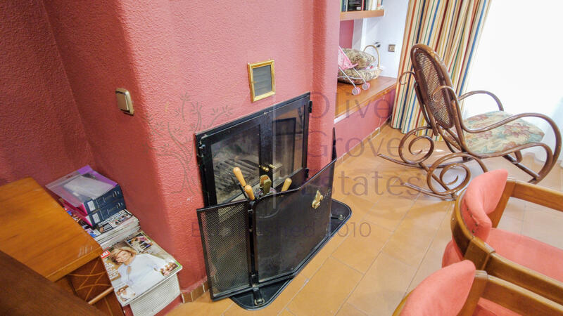 5 bedroom Country House for sale