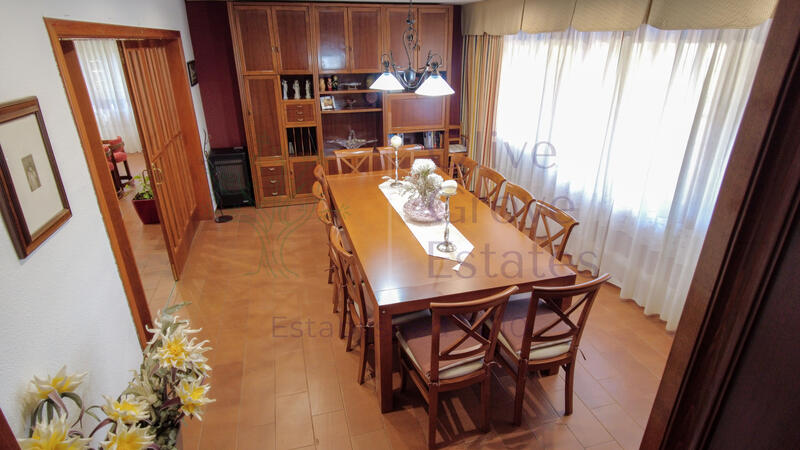 5 bedroom Country House for sale