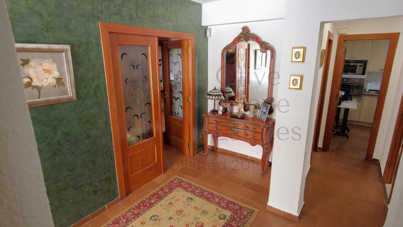 5 bedroom Country House for sale