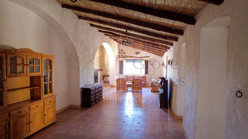 8 bedroom Country House for sale