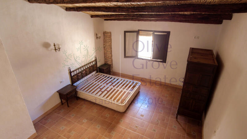 8 bedroom Country House for sale