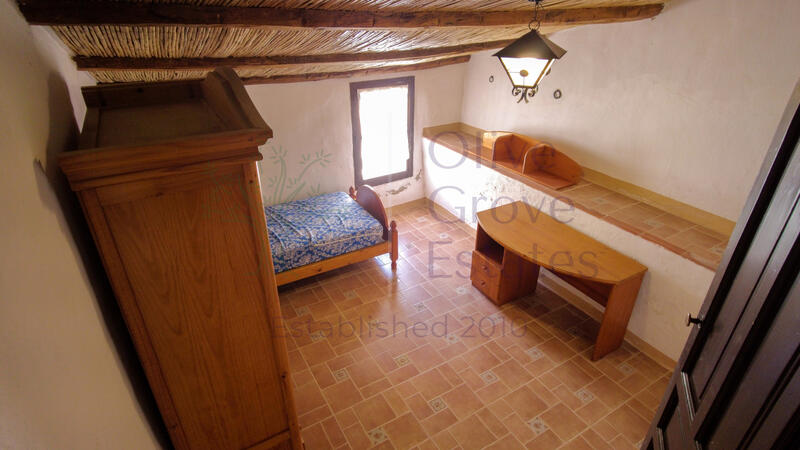 8 bedroom Country House for sale