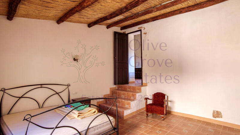 8 bedroom Country House for sale