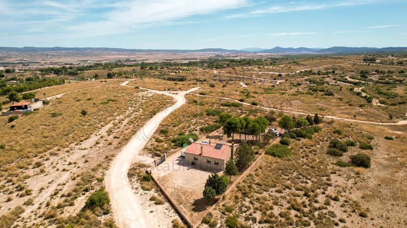 4 bedroom Country House for sale