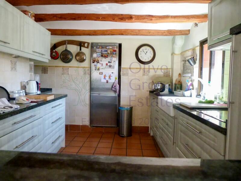 4 bedroom Country House for sale