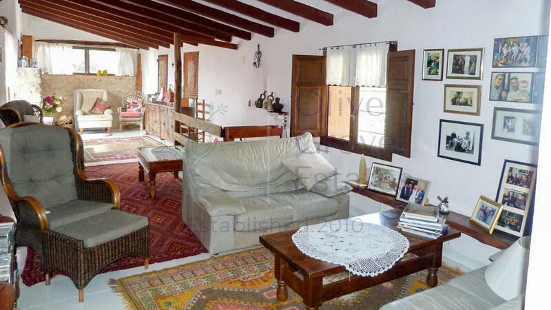 4 bedroom Country House for sale