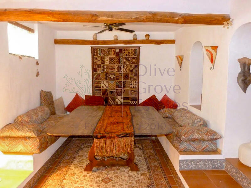 4 bedroom Country House for sale