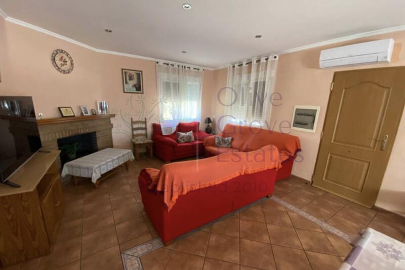3 bedroom Country House for sale