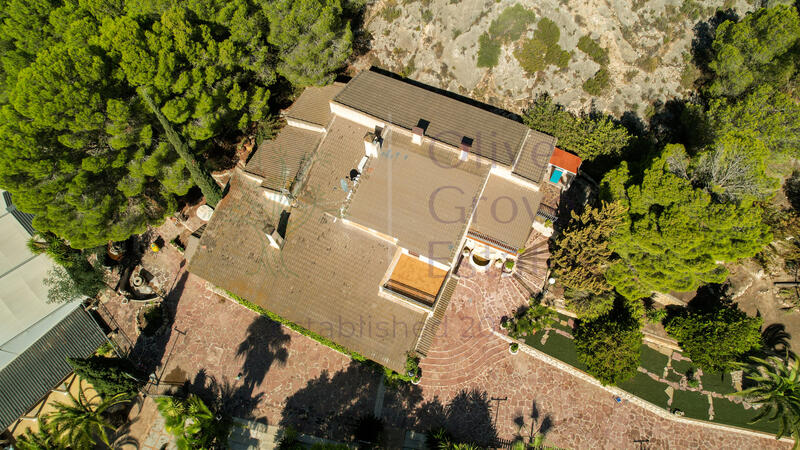 7 bedroom Country House for sale