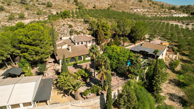 7 bedroom Country House for sale